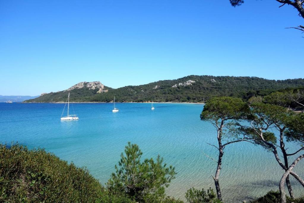 Studio équipé au Mourillon à 20m de la plage Tolone Esterno foto